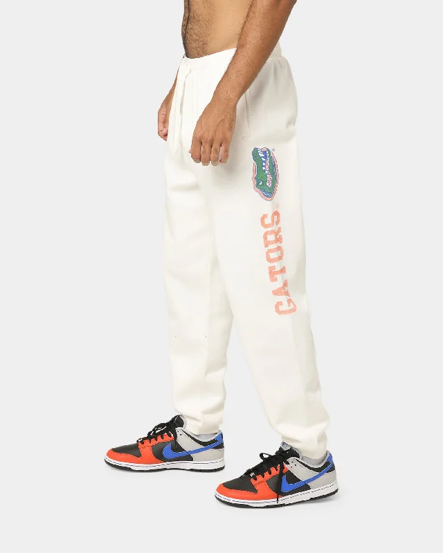 National Collegiate Athletic ASSC Florida Gators Vintage Baggy Track Pant Vintage White Fashionable Tapered Leg Pants National Collegiate Athletic ASSC Florida Gators Vintage Baggy Track Pant Vintage White Fashionable Tapered Leg Pants