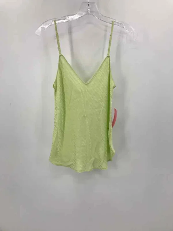 Pre-Owned ASTR Green Size Small Tank Top lime green tank