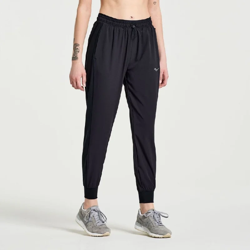Saucony Women's Boston Woven Cuffed Pant Classic Pleated Pants