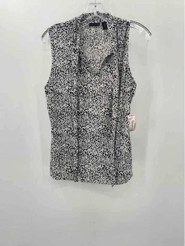 Pre-Owned Tahari White Size Medium Printed Tank Top cute tank top