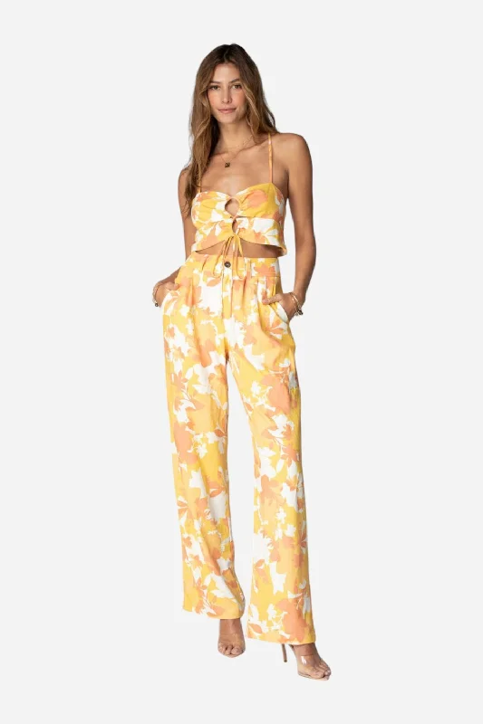 Pleated Pant in Vintage Floral Cozy Jogger Leggings