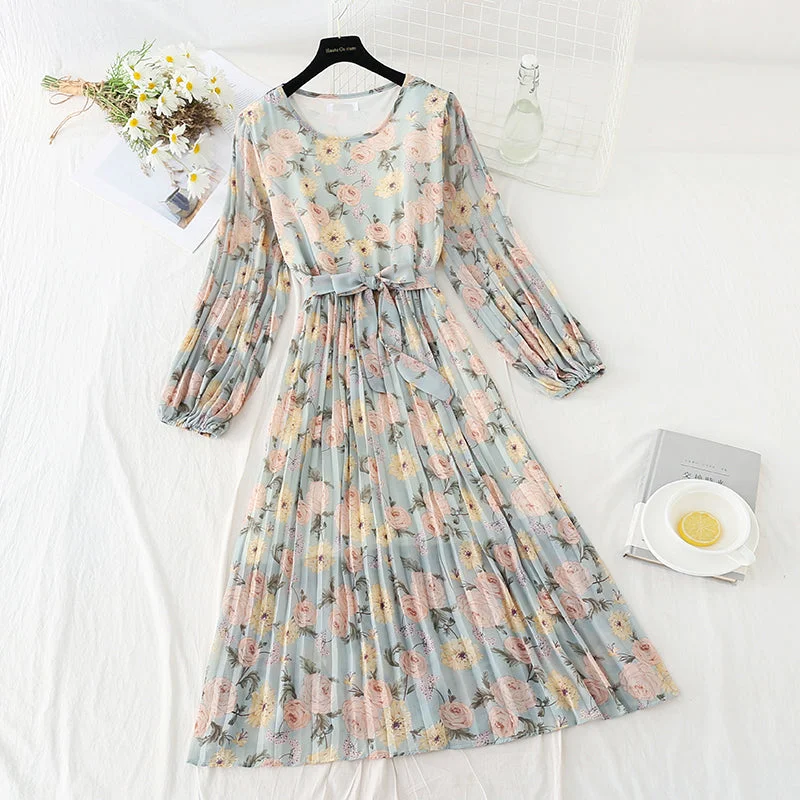 New style skirt retro minority pleated Pleated Chiffon Skirt  2416 button skirt front