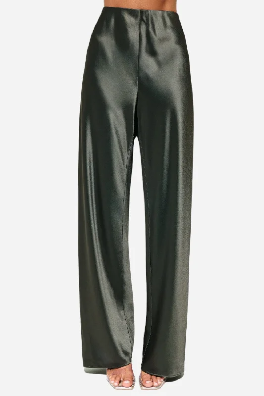 Cami NYC Bristol Silk Pant in Thyme Fashionable Jogger Pants